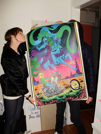blacklight-poster-printing-09